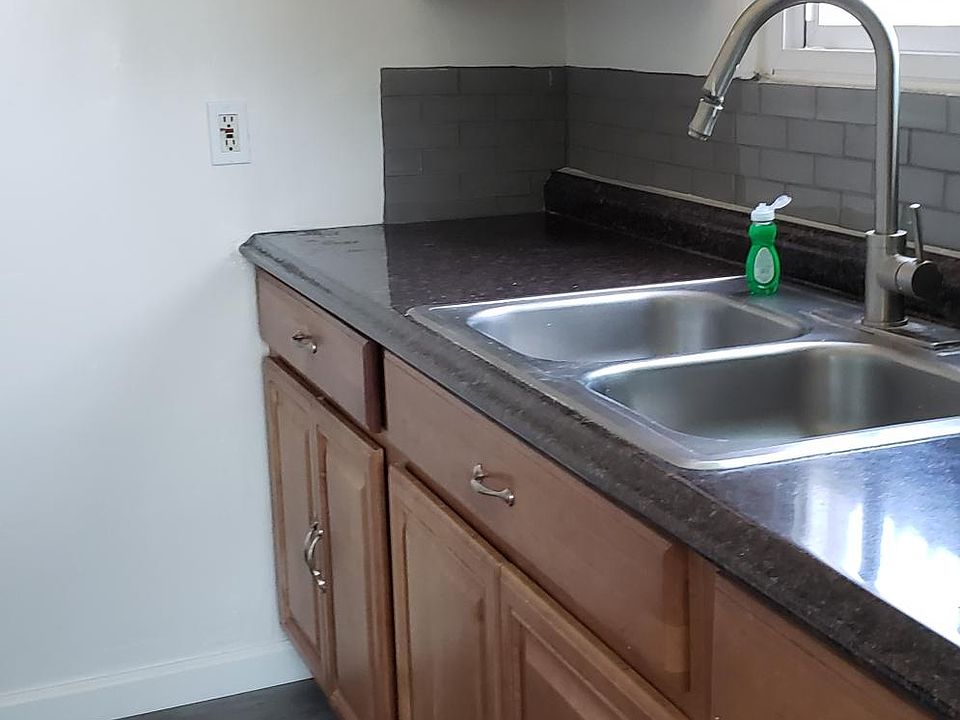 1st image of 3403 W 84th Pl