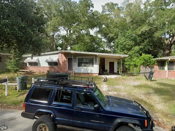 6612 Lee St, Milton, FL 32570