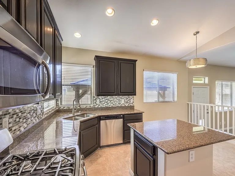 646 Ember Rock Ave — Photo 14