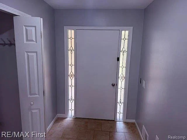 15012 Congress Dr — Photo 13