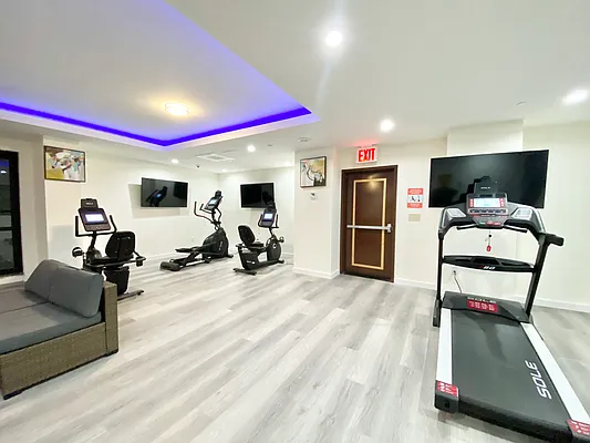 Rented by EastMount Realty LLC | media 6