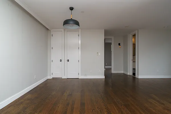 Living room, photo 2