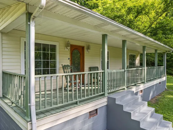 100 John Morgan Dr, Evarts, KY 40828