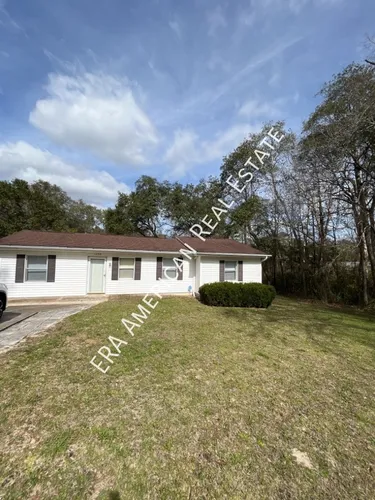 1258 Chestnut Ave E Photo 1