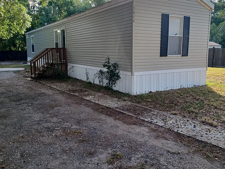 7814 Saint Lukes Rd — Photo 2