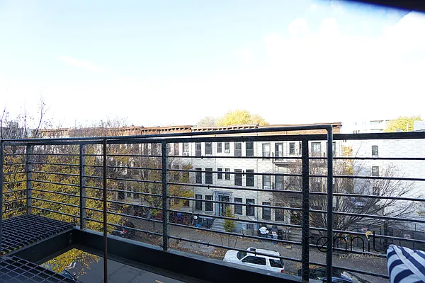 Rented by Rennit Inc. | media 23