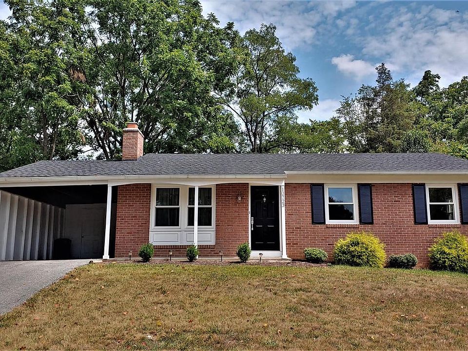 1st image of 10723 Oak Forest Dr