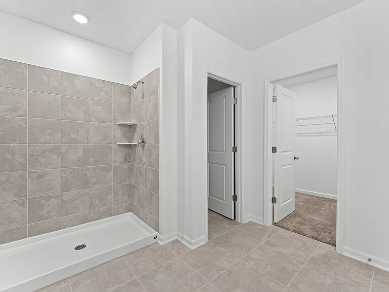 1529 Brentwood Dr — Photo 4