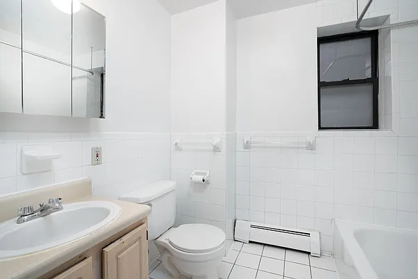 Rented by Waldstar Real Estate LLC | media 20