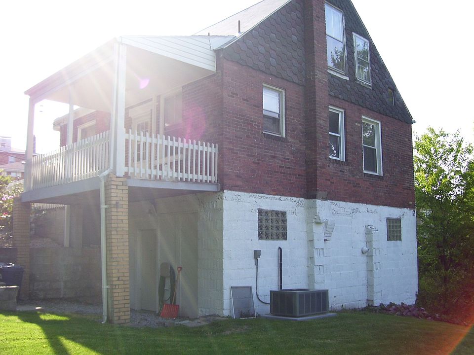 2nd image of 246 Parkfield St