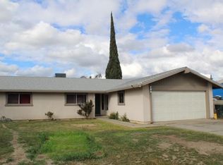 126 N Carl Dr, Visalia, CA 93291