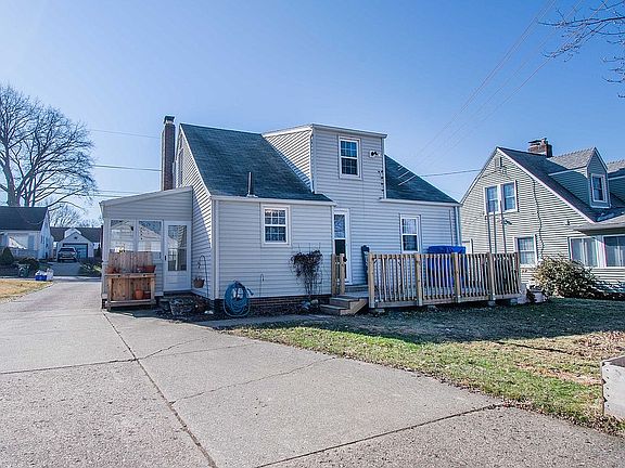 Rearview of the home.