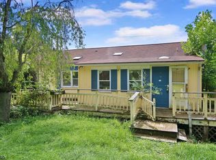 635 Harmony Brass Castle Rd, Phillipsburg, NJ 08865