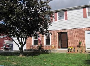 15 Parkview Dr, Quakertown, PA 18951
