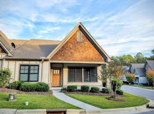 10 Elk Ridge Ln, Southern Pines, NC 28387