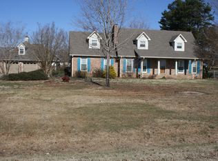 11 McCrory Rd, Saint Joseph, TN 38481