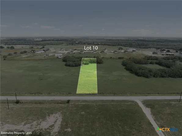 10 County Road 342, La Vernia, TX 78121