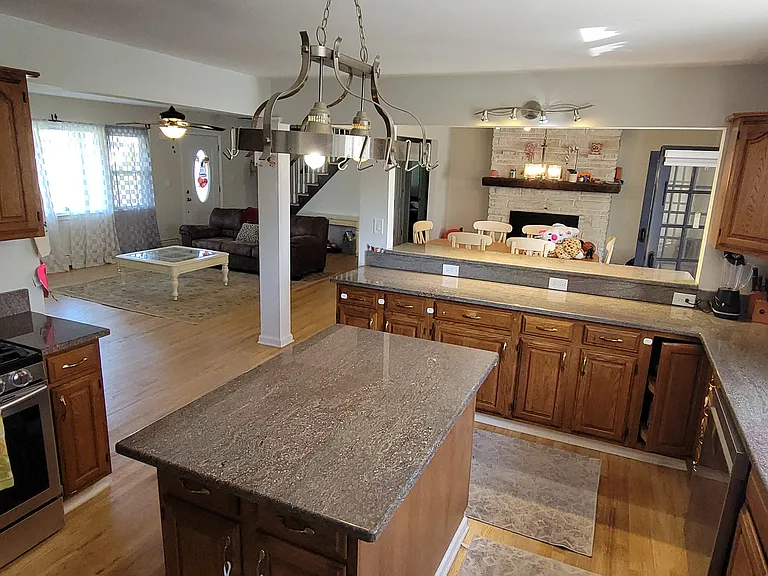 50 Algonquin Ave — Photo 7