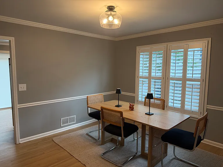 1215 Defoor Ct NW — Photo 4