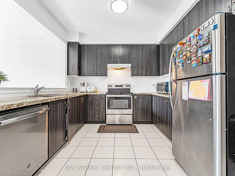 60 Mohandas Dr — Photo 20