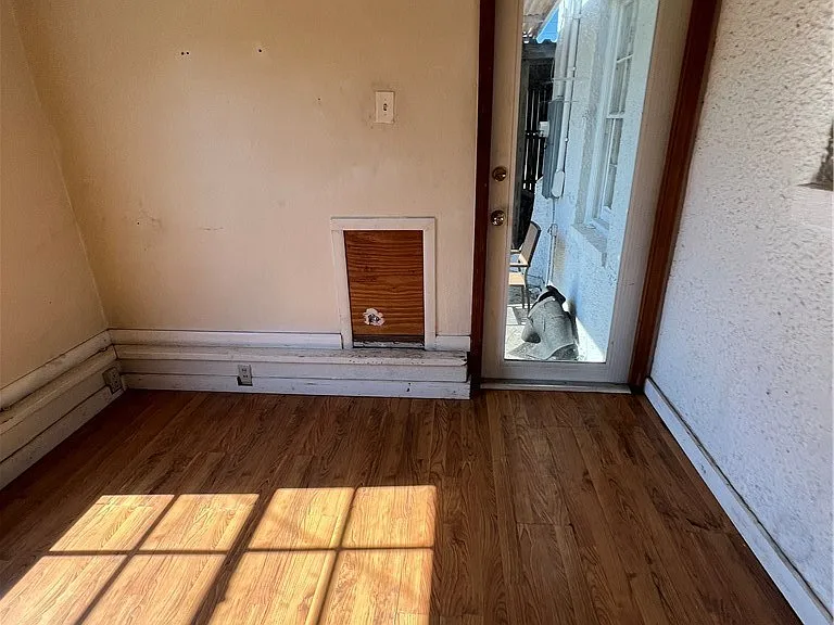 3835 Lake St — Photo 7