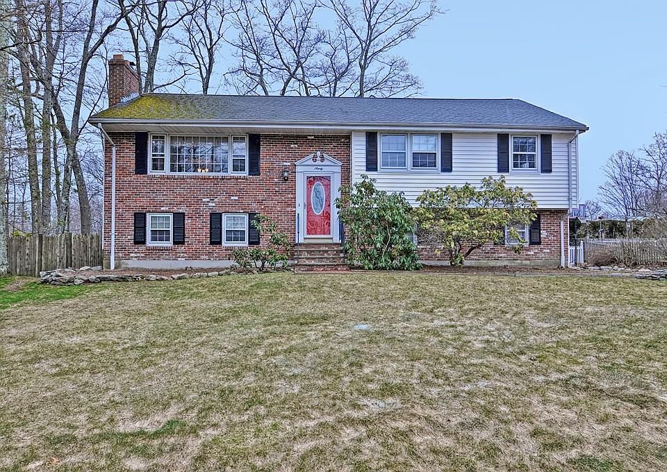 90 Highland St, Milford, MA 01757 Zillow