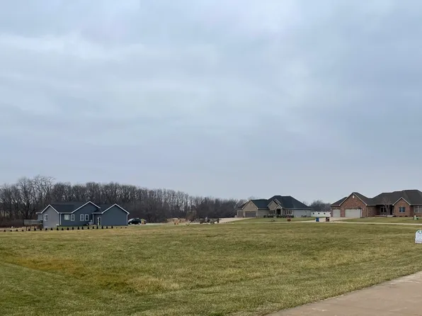 11 King Ct, Princeton, IL 61356
