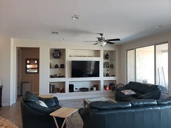 4th image of 3916 N Hawthorn Dr