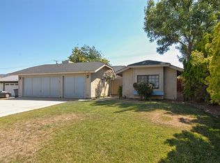 616 Le Harve Ave, Lake Elsinore, CA 92530