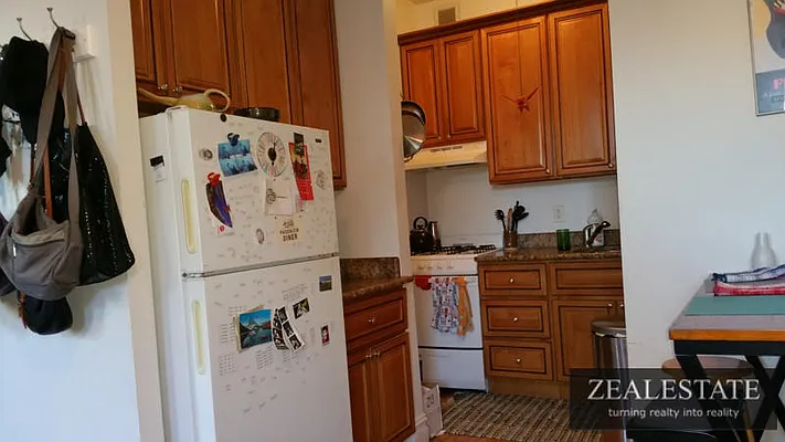 Rented by ZealEstate Group Inc | media 14