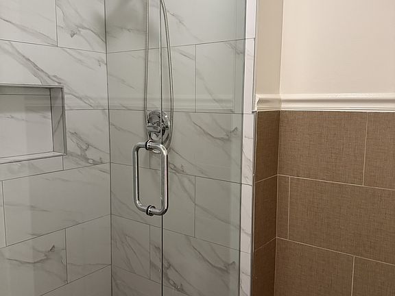 2nd image of 5900 Shattuck Ave Suite 202