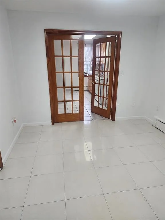 2 bed, 1.0 bath, $2,100 — Photo 4