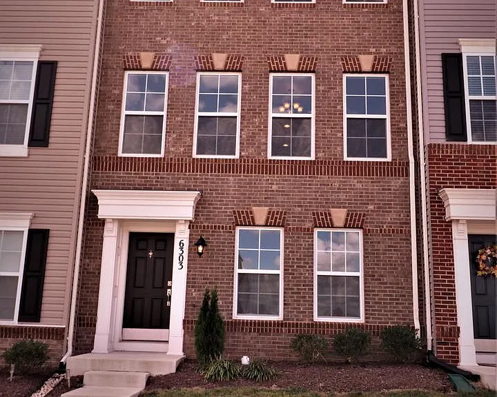 6303 Posey — Photo 1