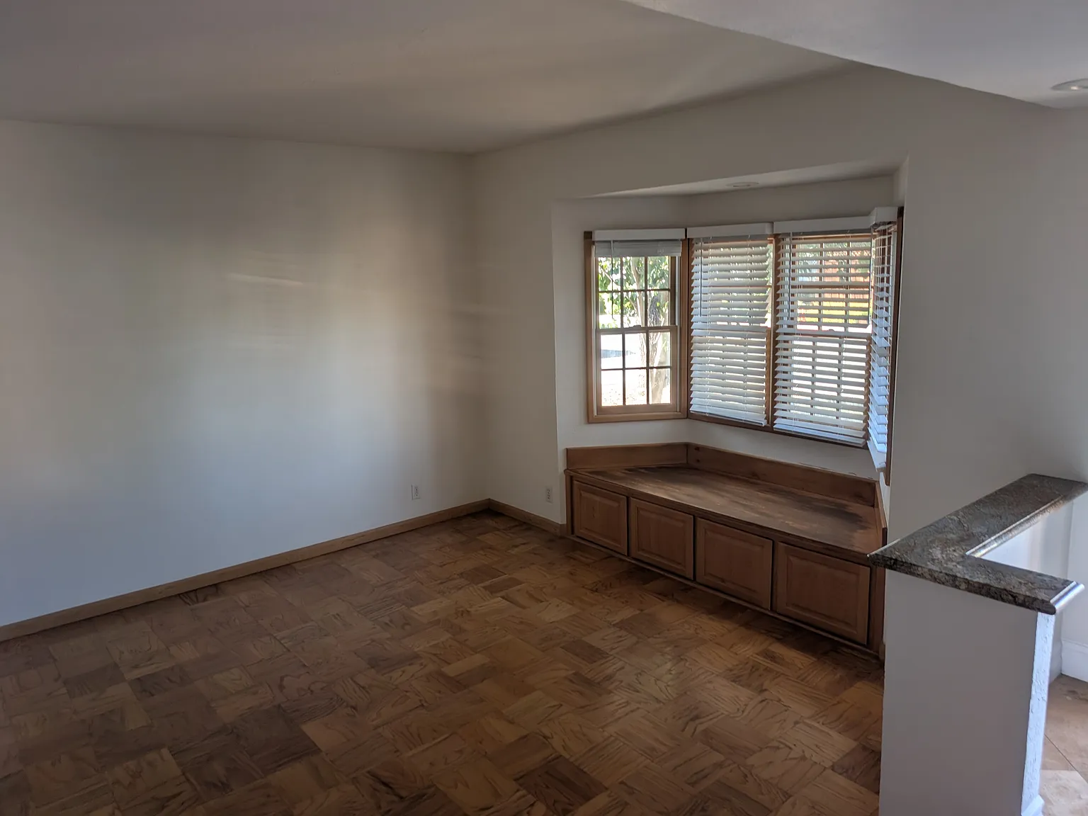 3 bed, 1958 sqft, $4,450 — Photo 4