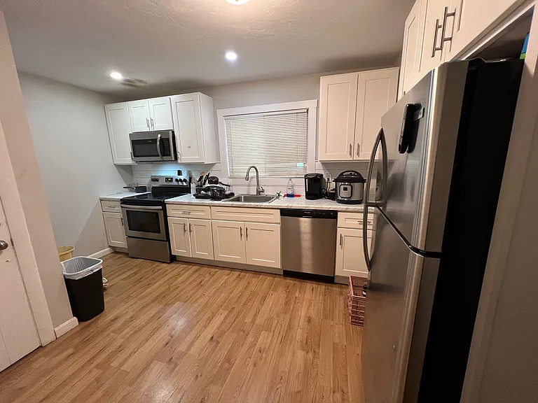 288 Meridian St #1 — Photo 5