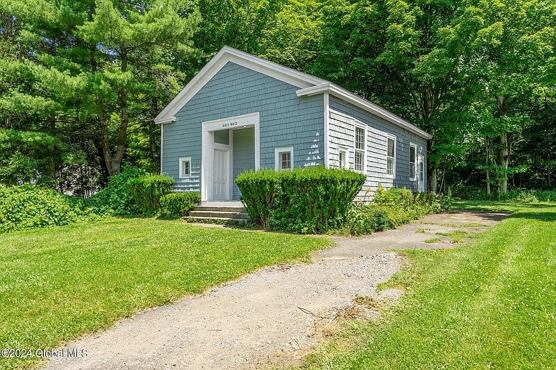2nd image of 343 Riverview Road