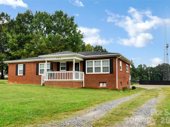 205 Ridge Ave, Cherryville, NC 28021