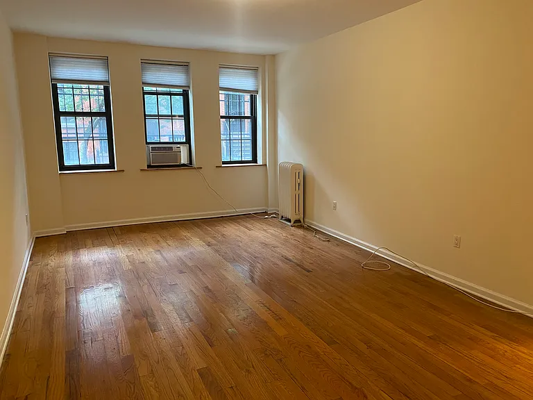 35 Orange St #1-A — Photo 1