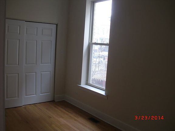 5th image of 1915 N Fairfield Ave #1