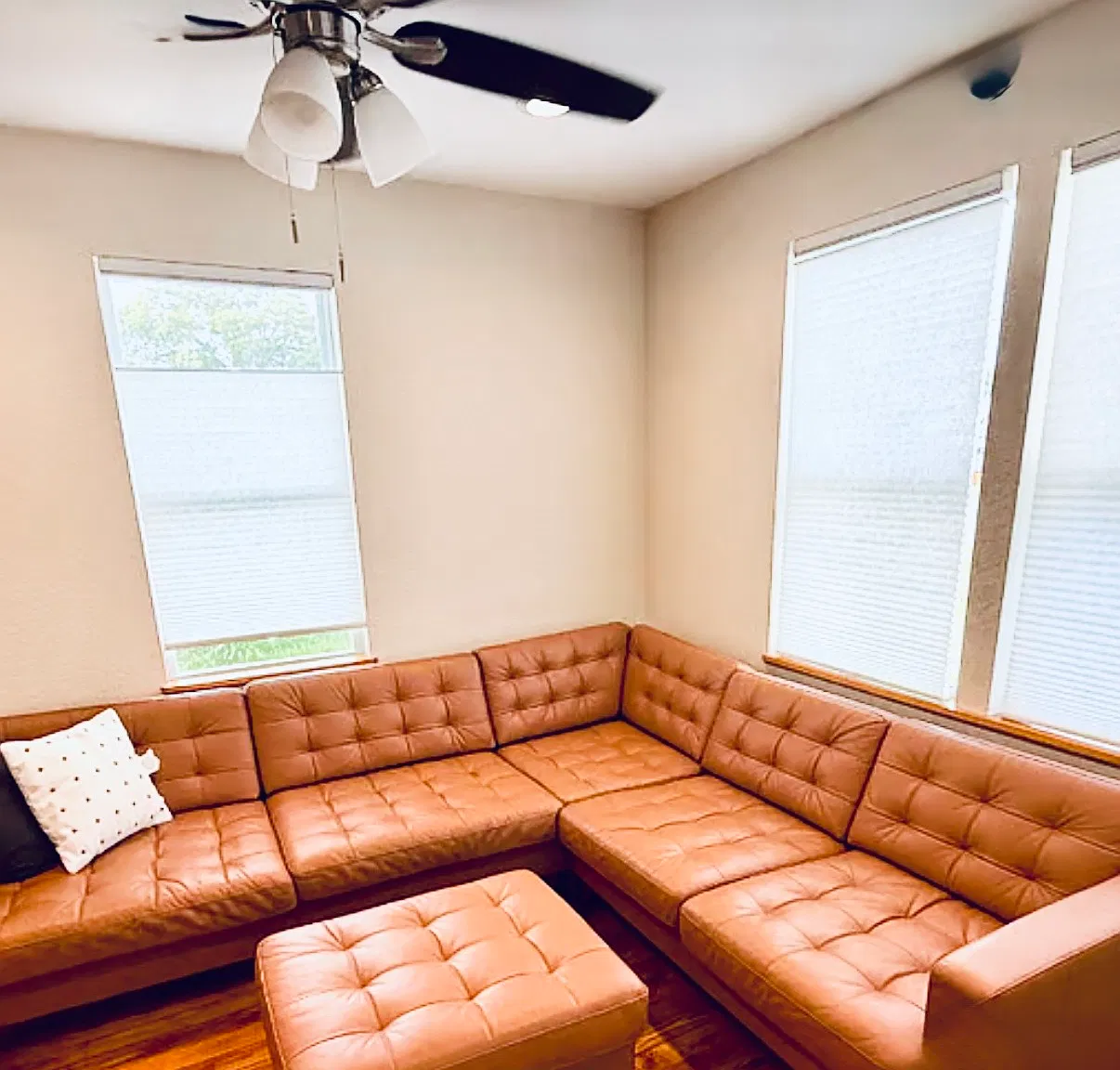 2 bed, 1.5 bath, 1200 sqft, $2,000 — Photo 1