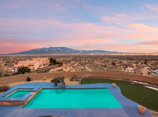 9 W Rachel Ln, Corrales, NM 87048
