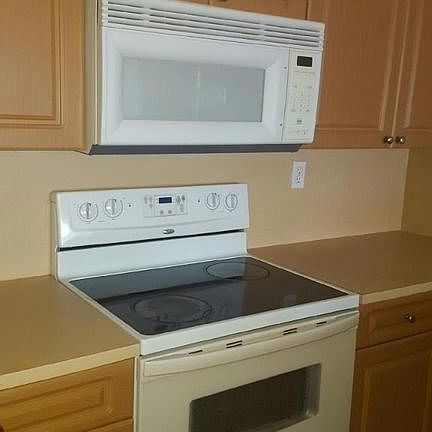 5th image of 16341 Willow Creek Dr