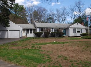 824 Ryan Rd, Northampton, MA 01062