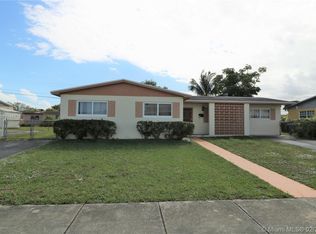 1432 NW 196th St, Miami Gardens, FL 33169