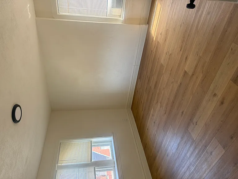 3408-3410 Chippewa St #2F — Photo 8