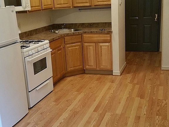 2nd image of 114 W 133rd St #3B