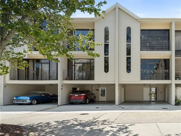 127 Highway 22 E APT W8, Madisonville, LA 70447