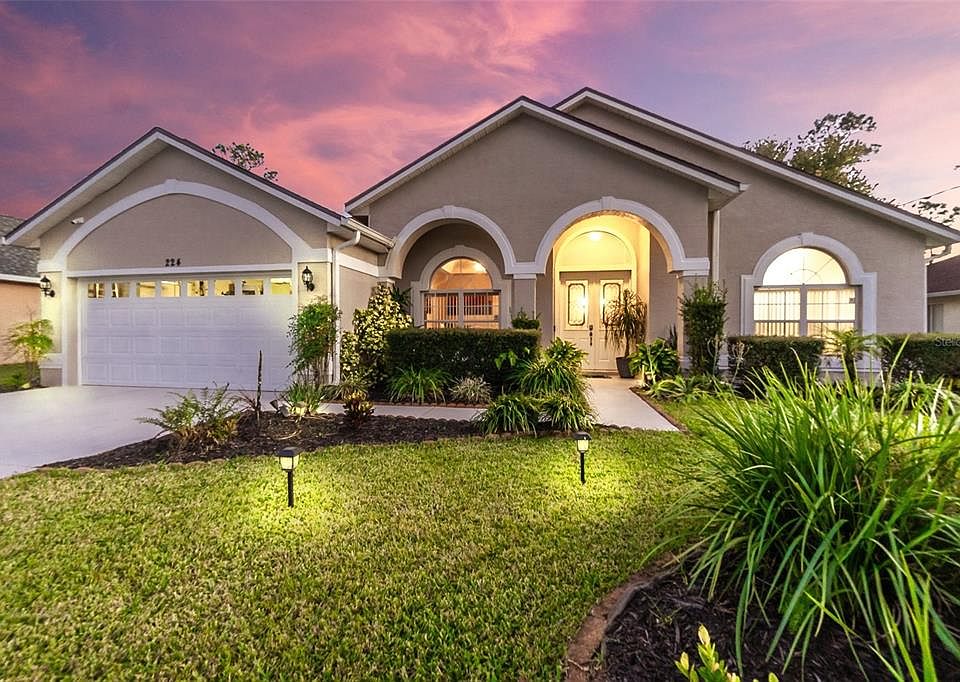 1st image of 224 LONDON DRIVE