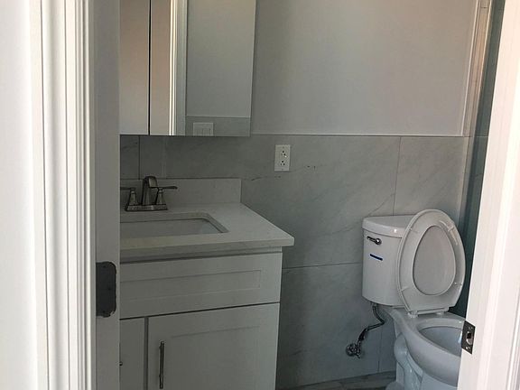 4th image of 630 N 13th St #3