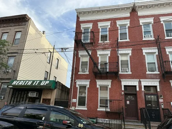 1464 66th Street image 1 of 3